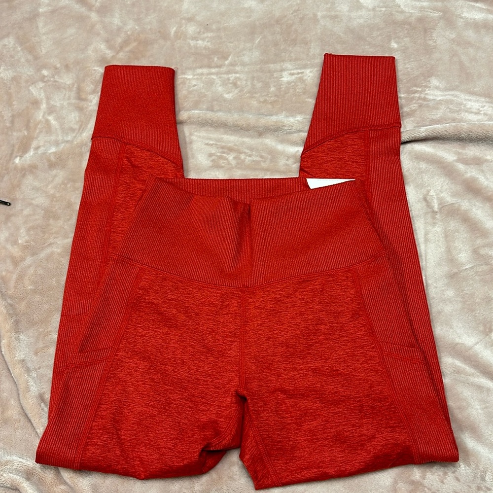 Aerie hugger ribbed pocket legging